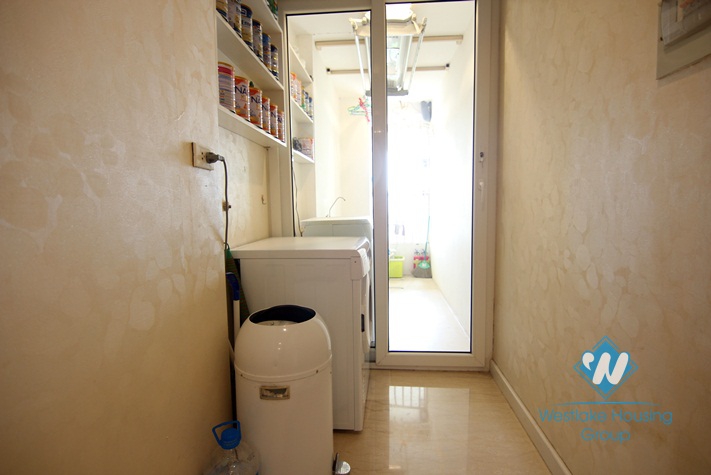 Nice 3 bedrooms apartment for rent in Tay Ho, Hanoi